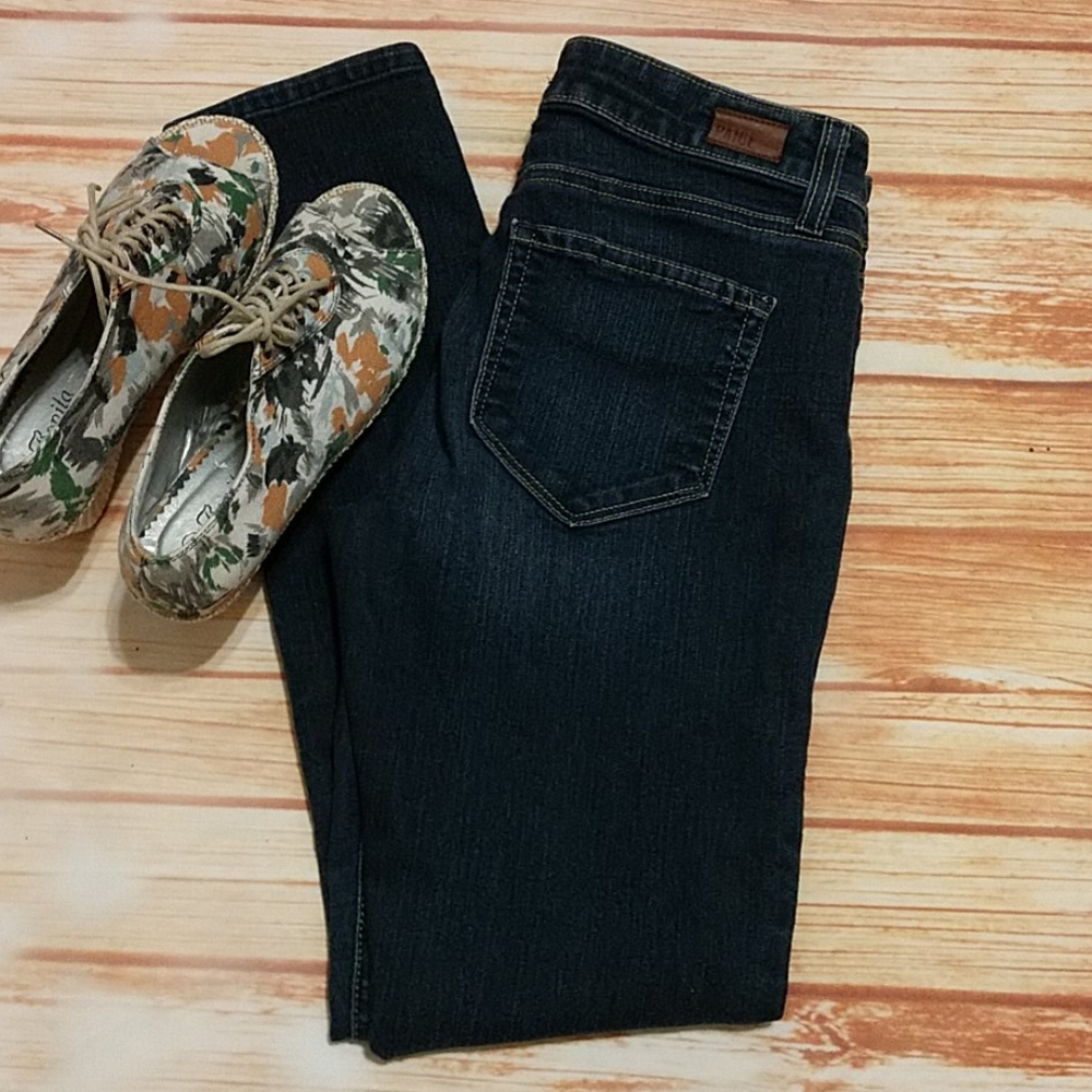 Paige skinny jeans. Size 27